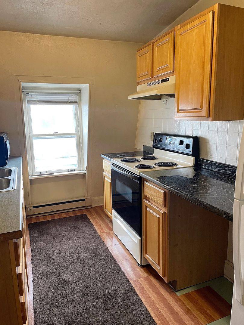 Apartment for rent at 219 W Water St, Middletown, PA 17057