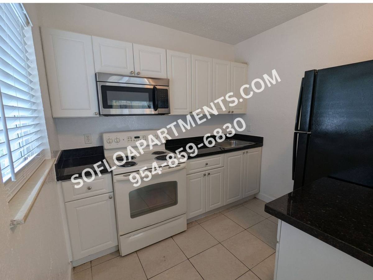 Apartment for rent at 701 SW 14th Ave, Fort Lauderdale, FL 33312
