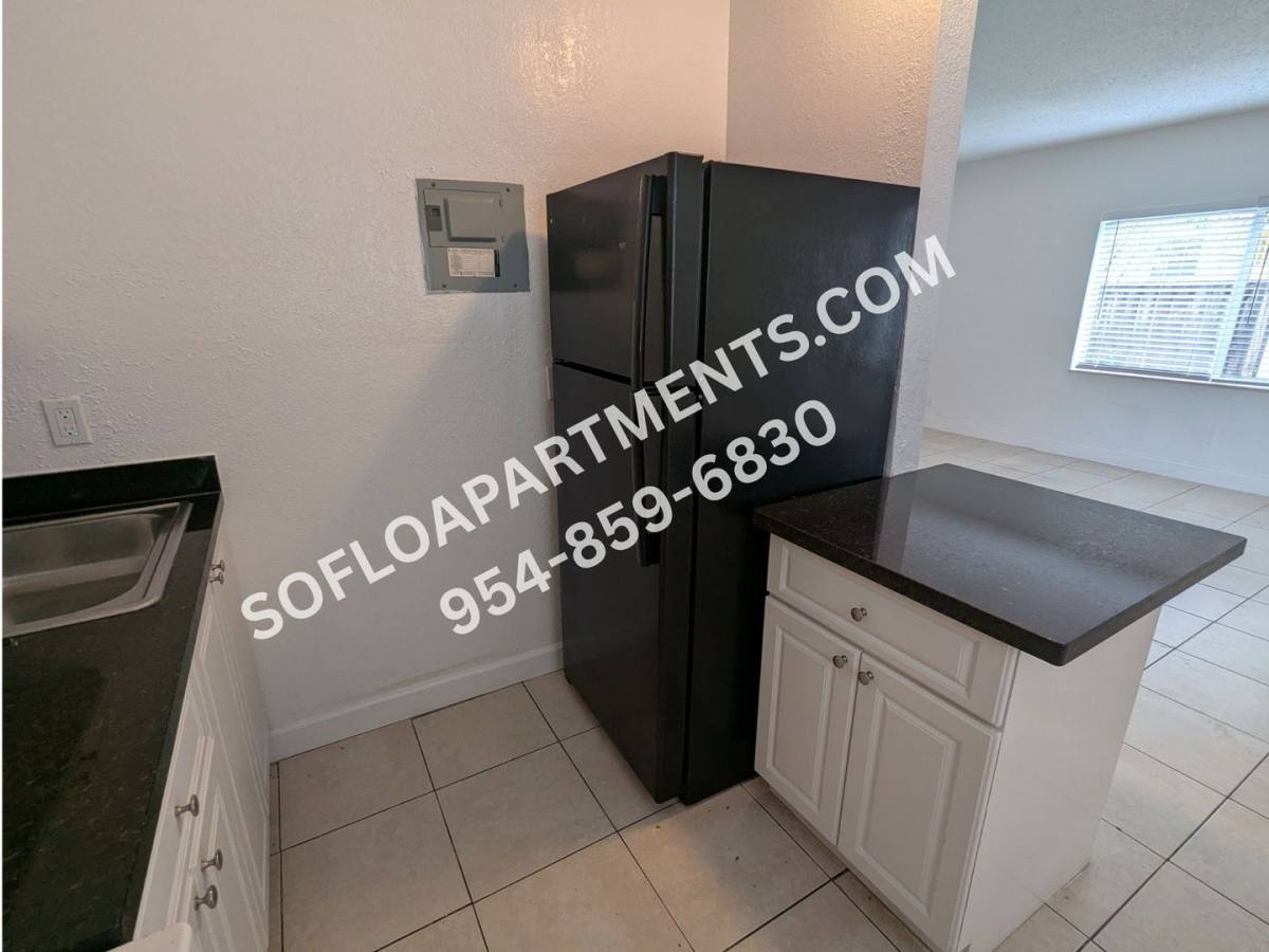 Apartment for rent at 701 SW 14th Ave, Fort Lauderdale, FL 33312