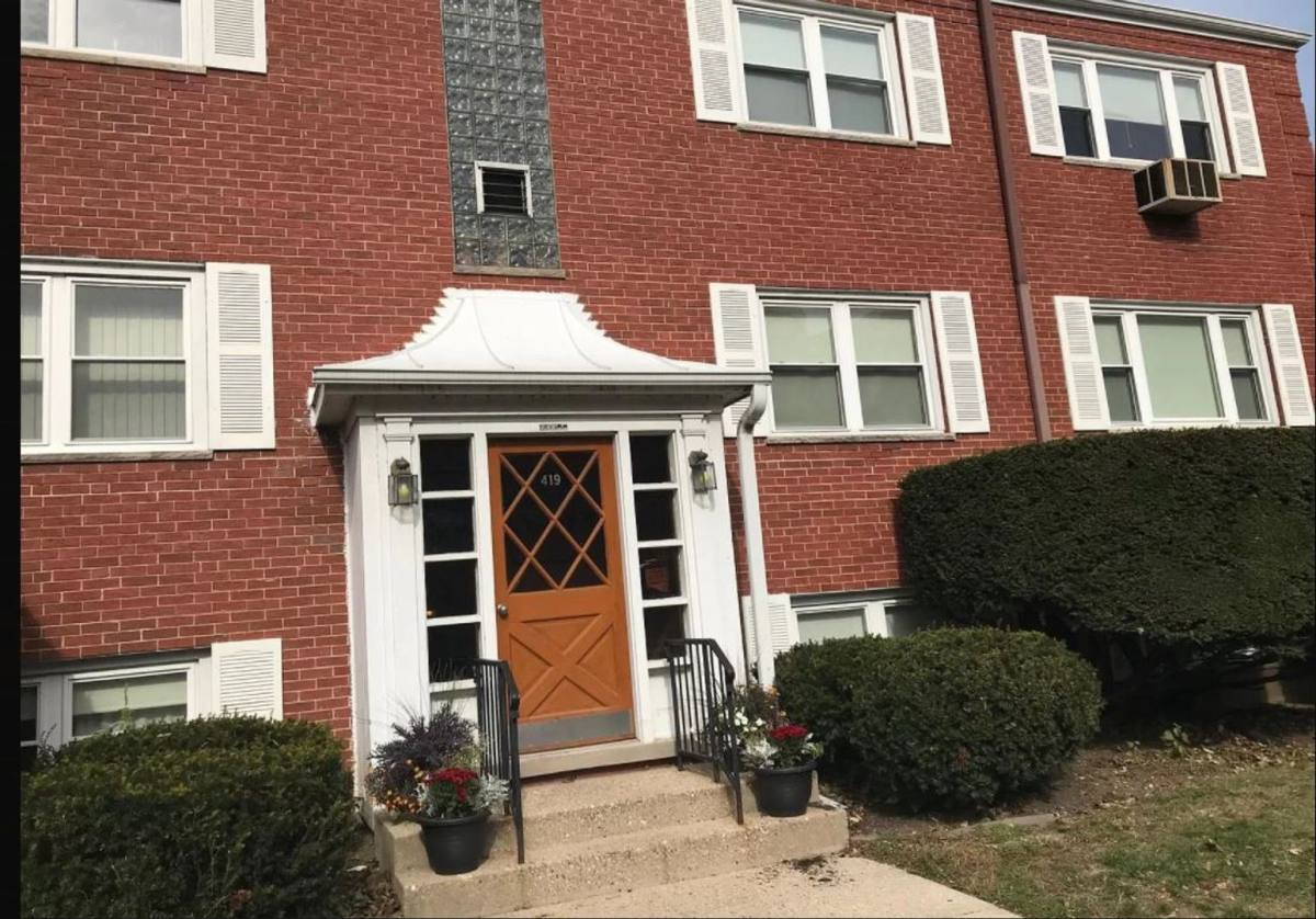 Apartment for rent at 419 Ridge Ave, Evanston, IL 60202