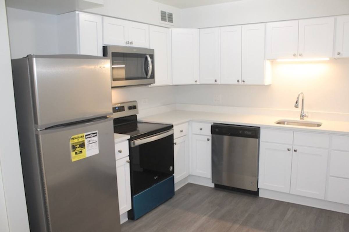 Apartment for rent at 419 Ridge Ave, Evanston, IL 60202
