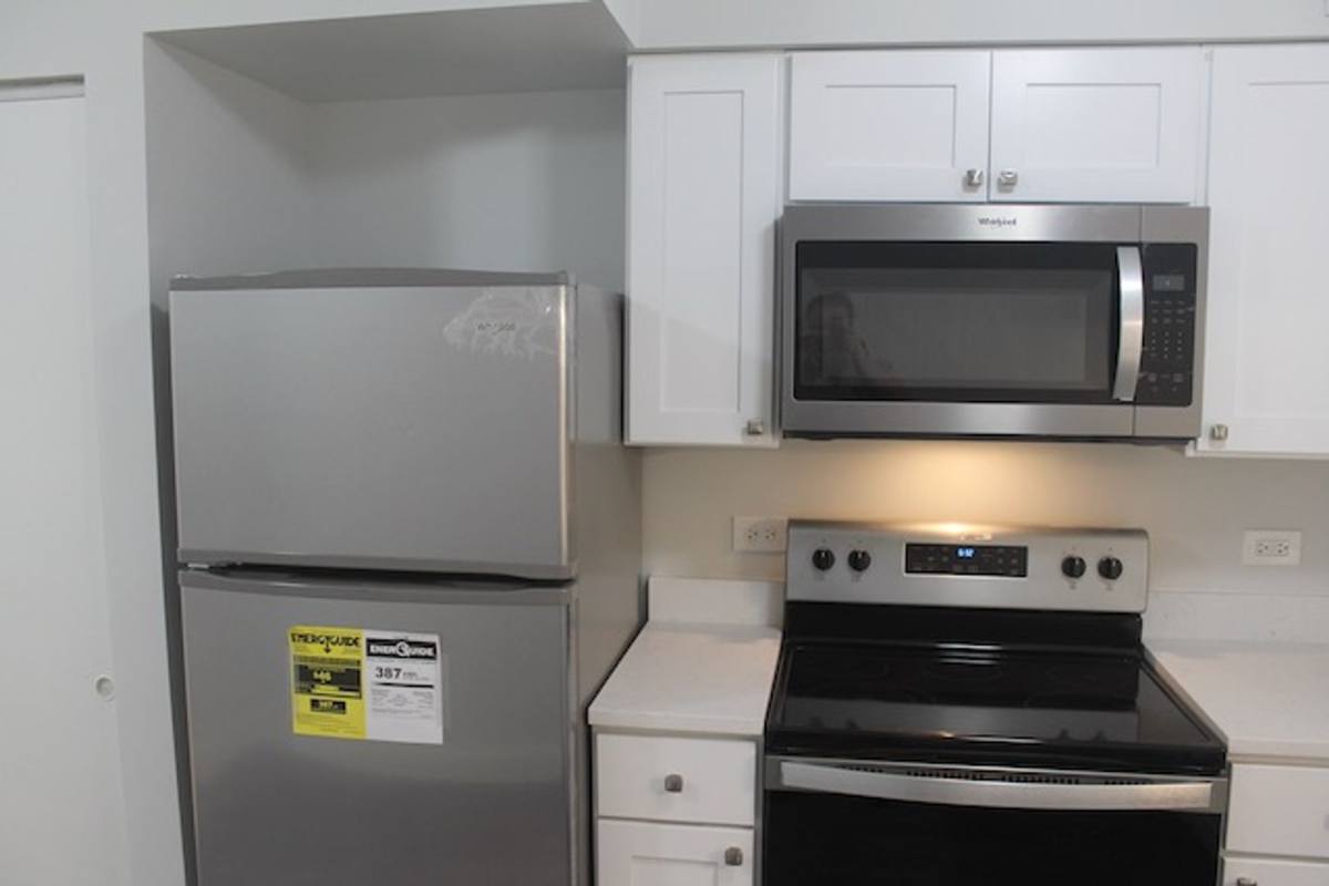 Apartment for rent at 419 Ridge Ave, Evanston, IL 60202