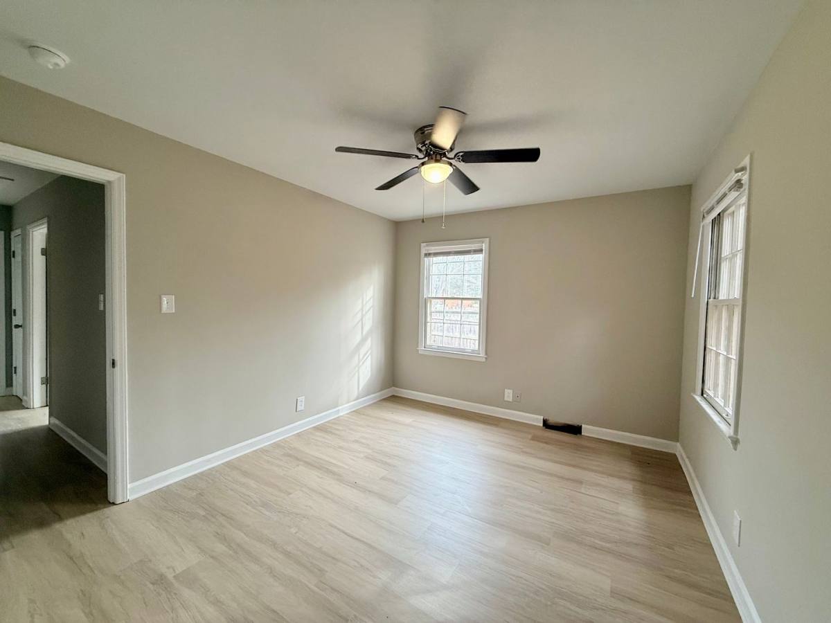 House for rent at 3819 Rosehaven Dr, Charlotte, NC 28205
