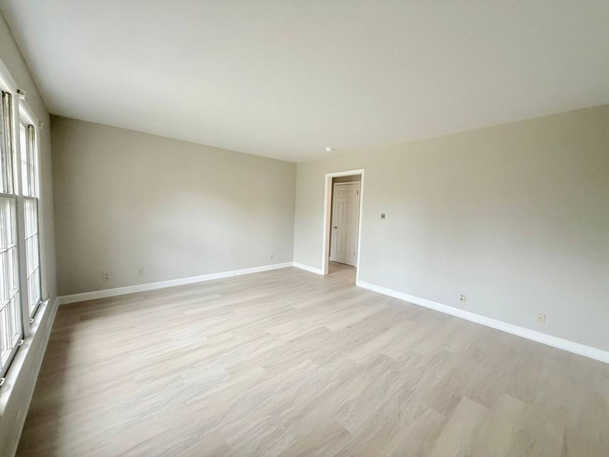 House for rent at 3819 Rosehaven Dr, Charlotte, NC 28205
