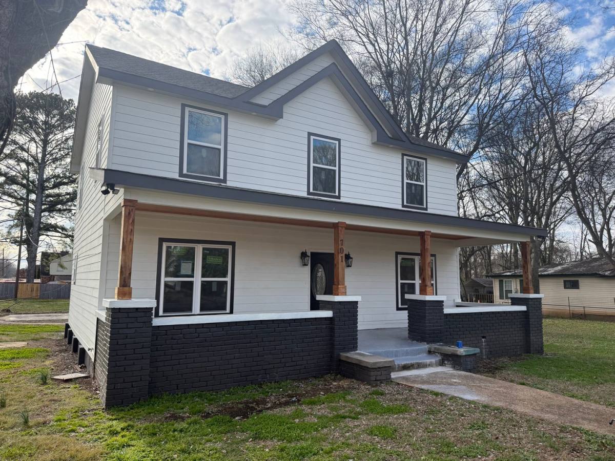 House for rent at 701 18th St, Sheffield, AL 35660