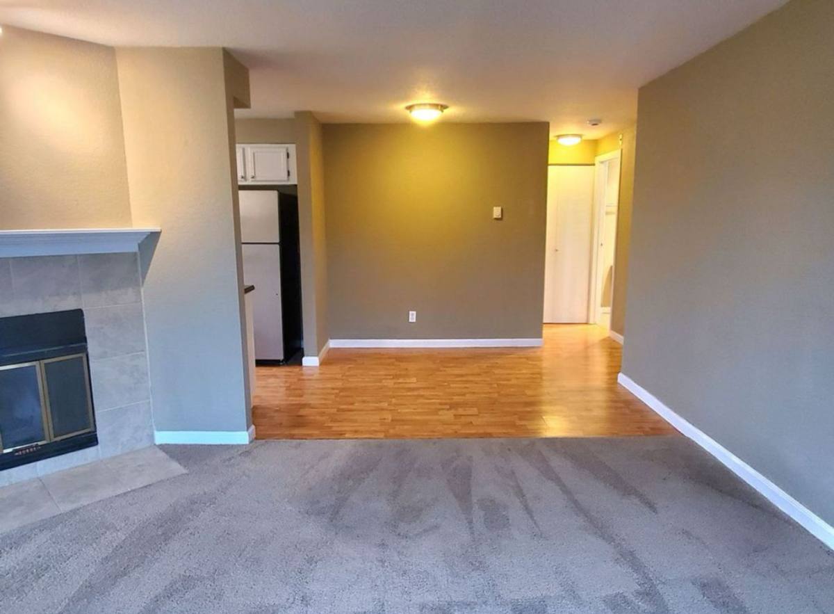 Apartment for rent at 703 N 105th St, Seattle, WA 98133