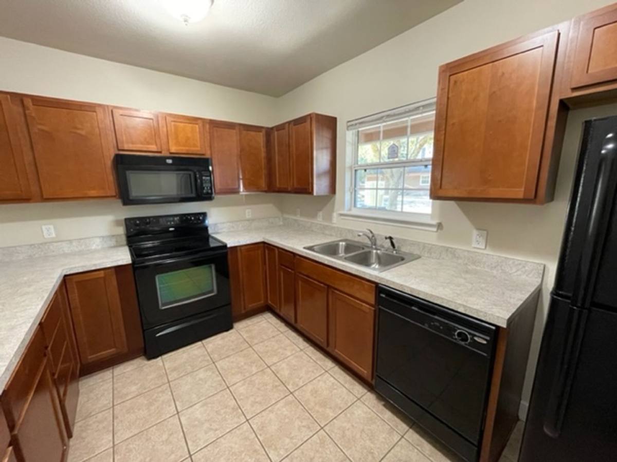 Apartment for rent at 25 SW 71st Way, Gainesville, FL 32607