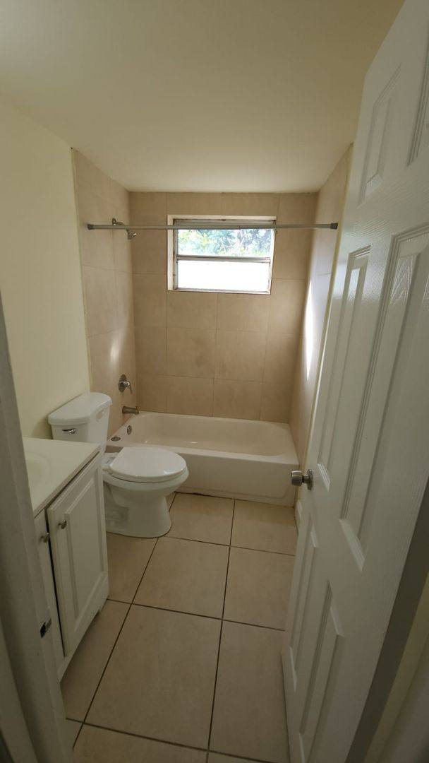 Apartment for rent at 2121 NE 168th St, Miami, FL 33162