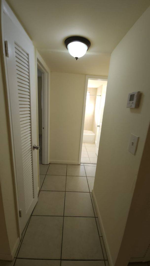 Apartment for rent at 2121 NE 168th St, Miami, FL 33162