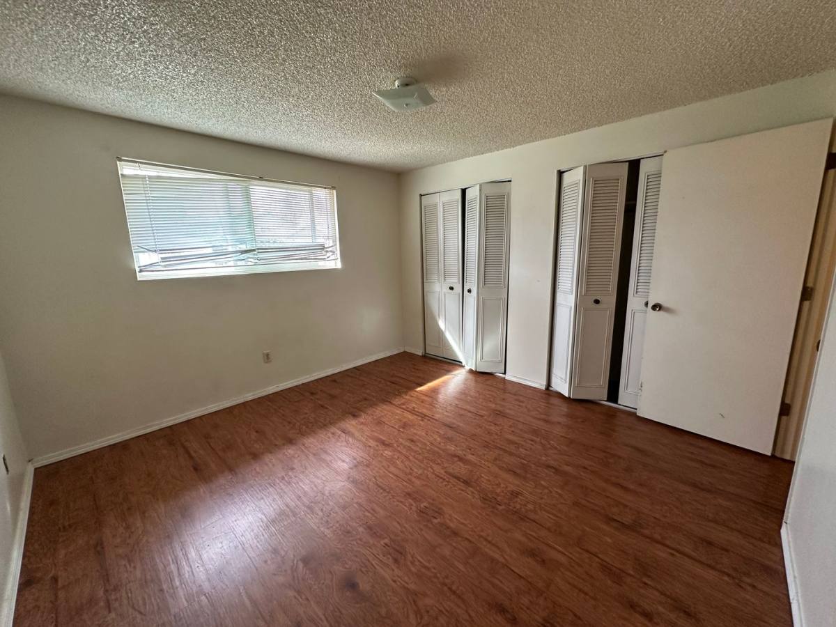 Apartment for rent at 355 E Fifth Ave, Sutherlin, OR 97479