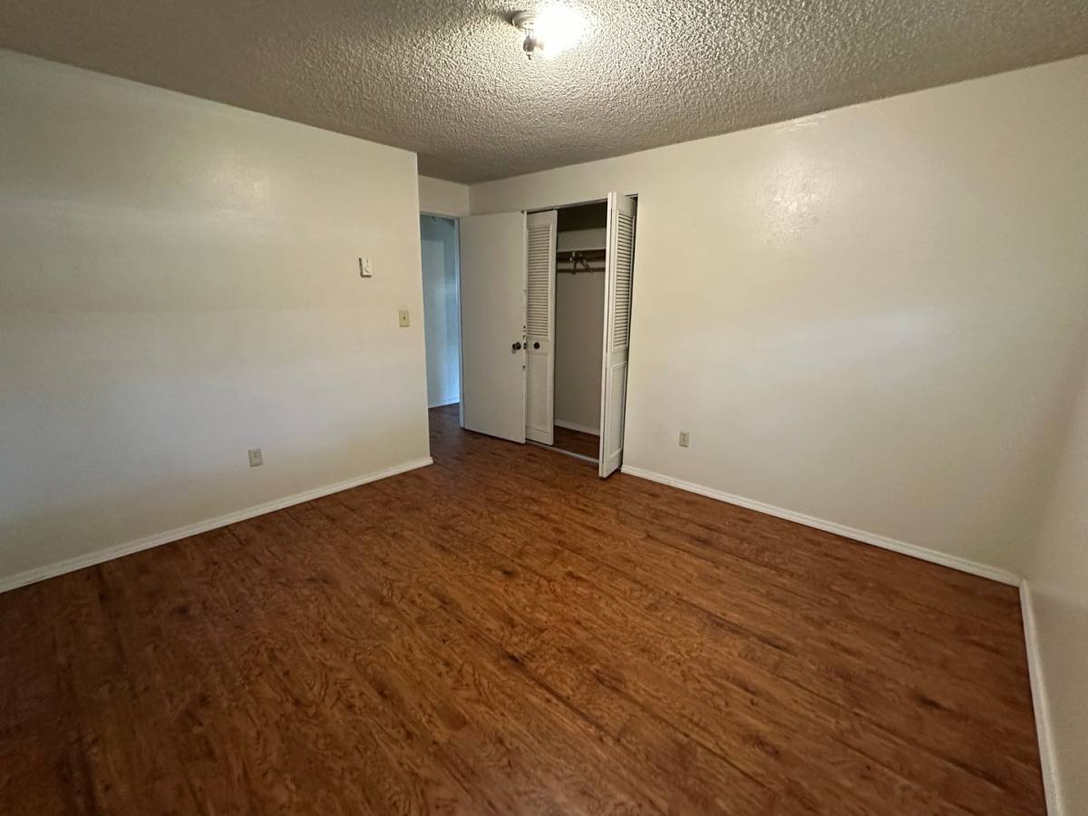 Apartment for rent at 355 E Fifth Ave, Sutherlin, OR 97479