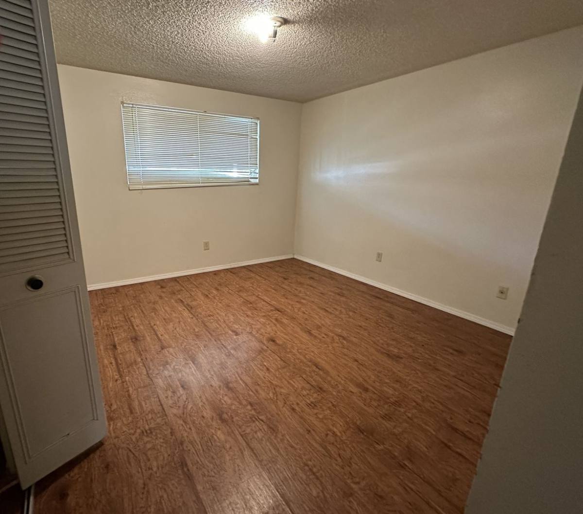 Apartment for rent at 355 E Fifth Ave, Sutherlin, OR 97479