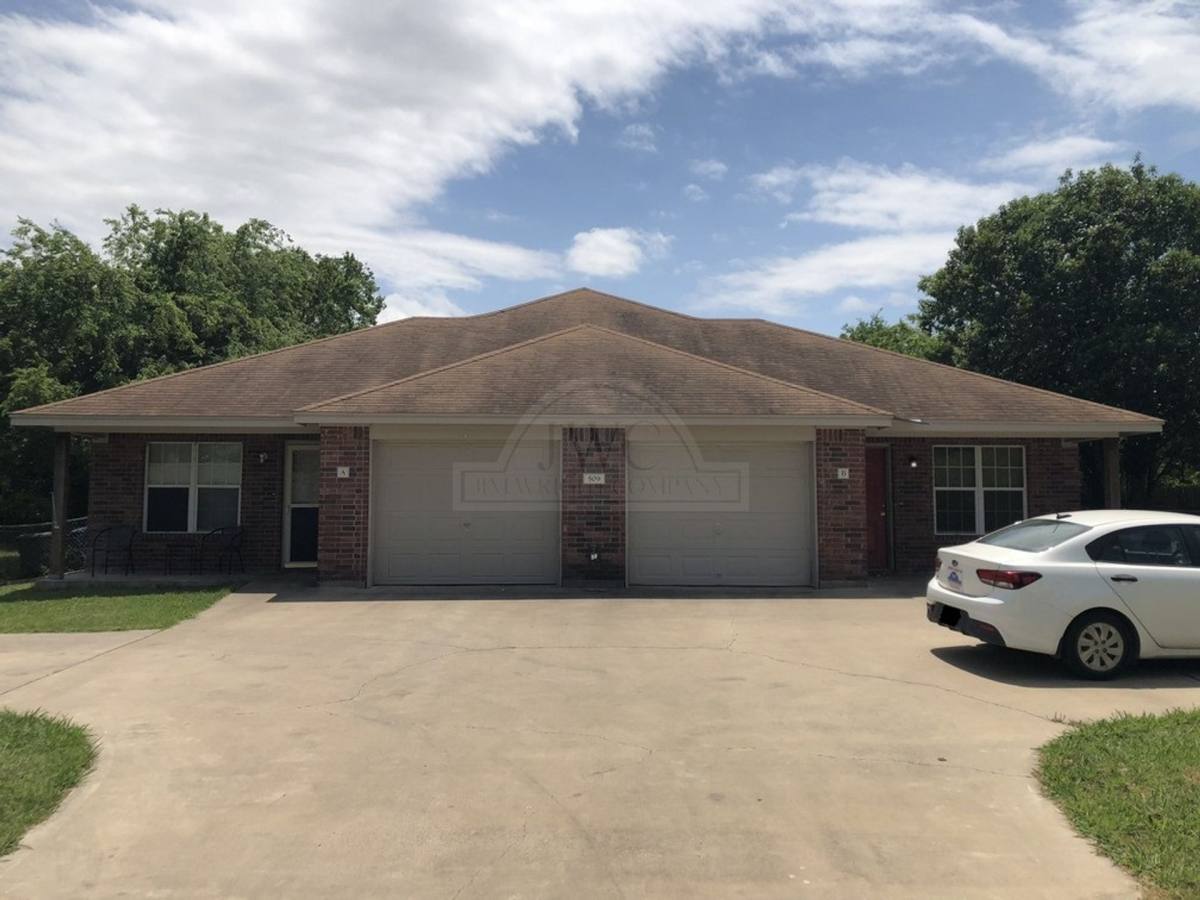 Apartment for rent at 509 W Ave, Copperas Cove, TX 76522