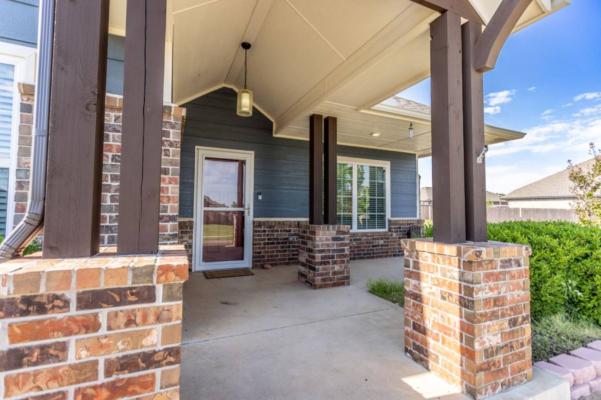 House for rent at 11244 NW 102nd, Yukon, OK 73099