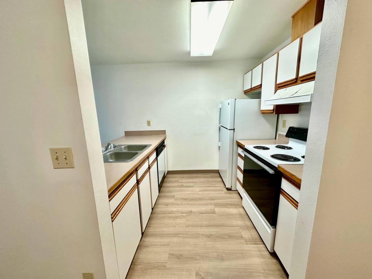 Apartment for rent at 904 Juniper Ave, Ellensburg, WA 98926
