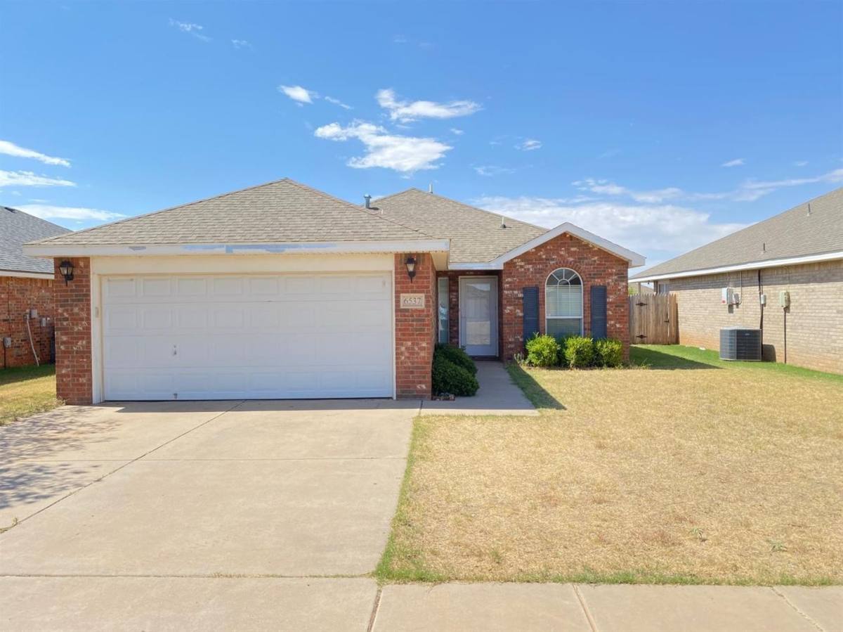 House for rent at 6537 92nd St, Lubbock, TX 79424