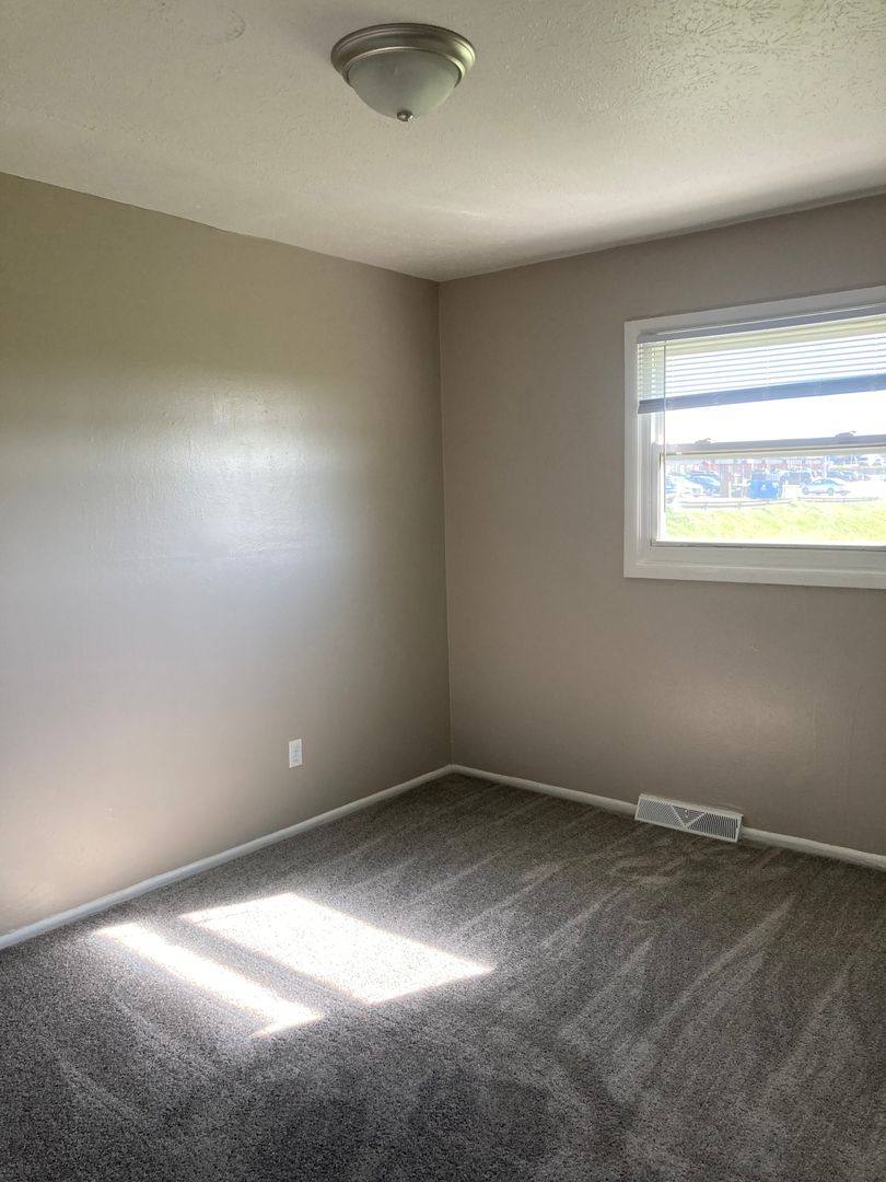 Apartment for rent at 7559 Mentor Ave, Mentor, OH 44060