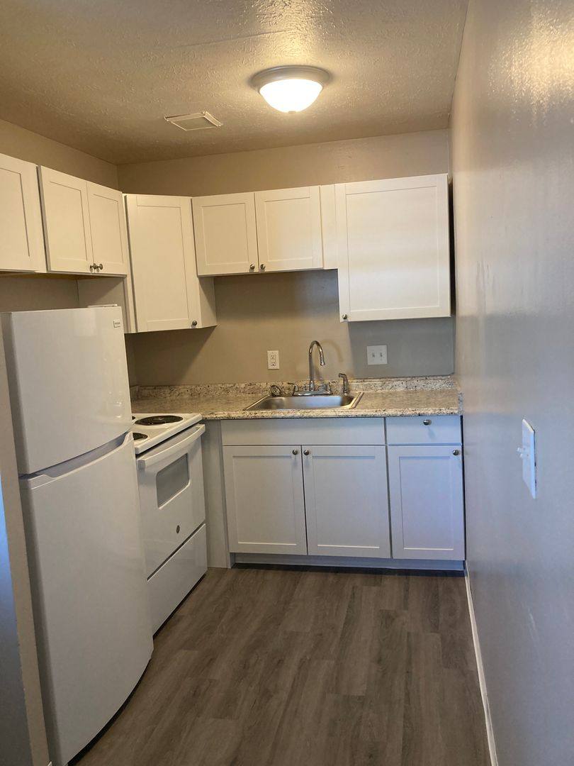 Apartment for rent at 7559 Mentor Ave, Mentor, OH 44060