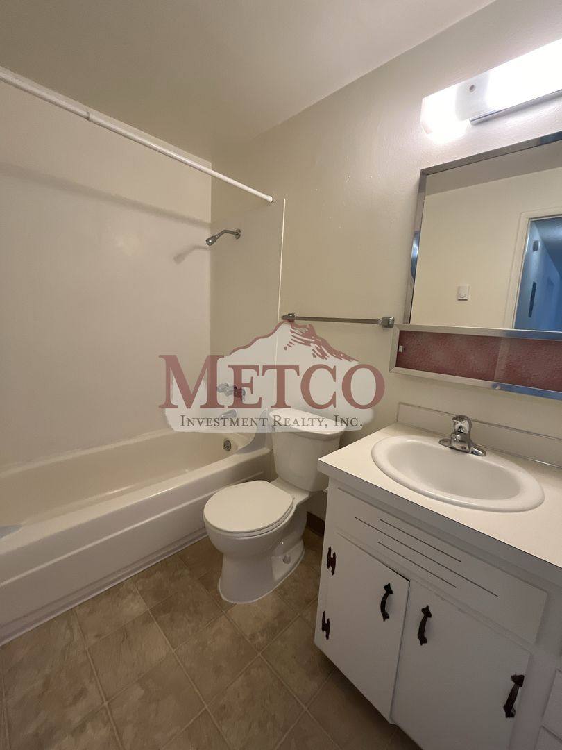 Apartment for rent at 243 F St, Springfield, OR 97477
