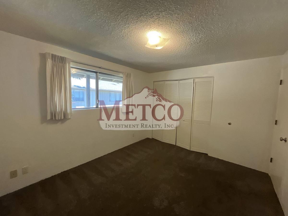 Apartment for rent at 243 F St, Springfield, OR 97477