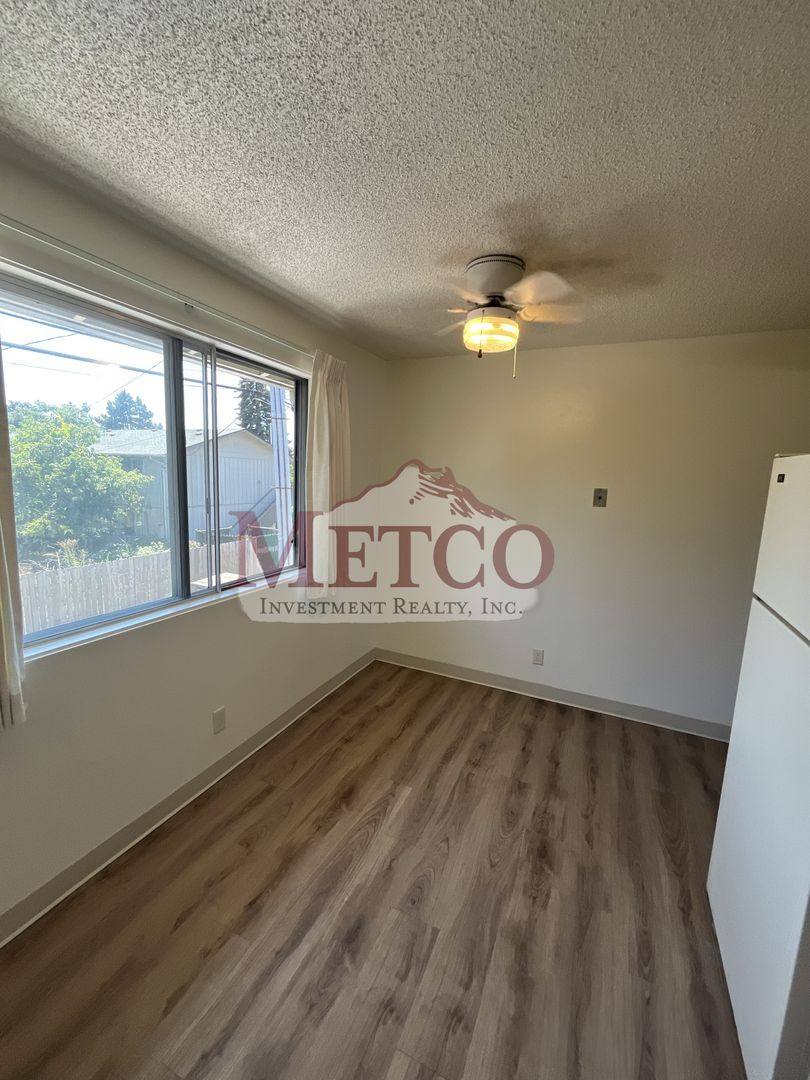 Apartment for rent at 243 F St, Springfield, OR 97477