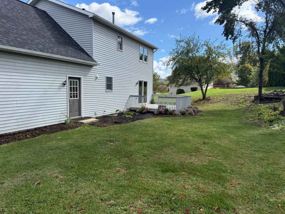 House for rent at 1560 Buttercup Dr, Chambersburg, PA 17202