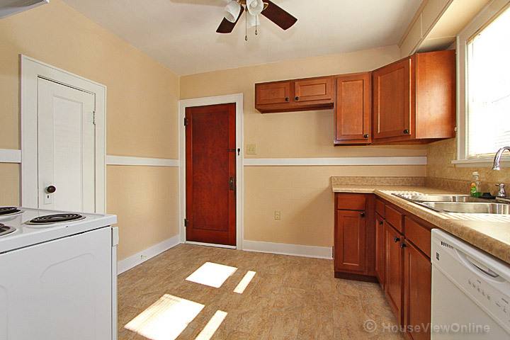 House for rent at 1102 N W End Blvd, Cape Girardeau, MO 63701