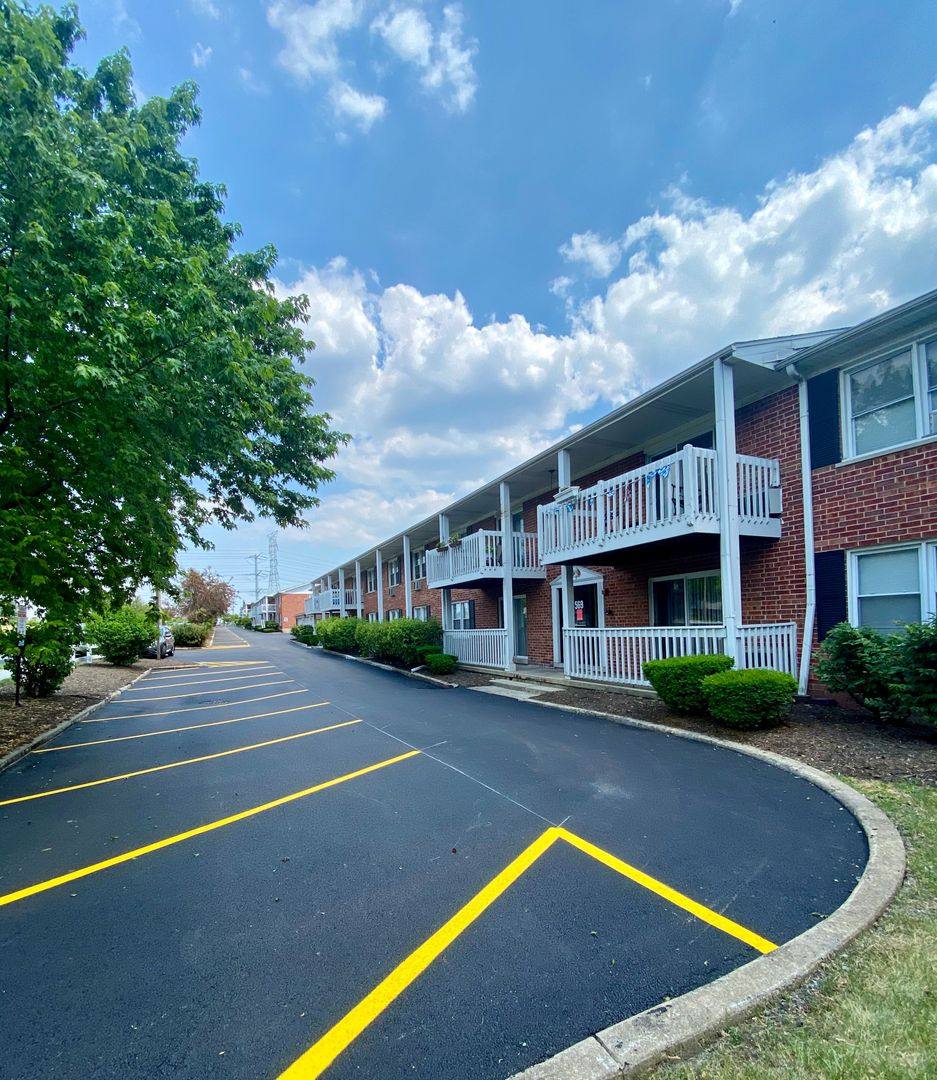 Apartment for rent at 535-569 Maple Ave, Lisle, IL 60532