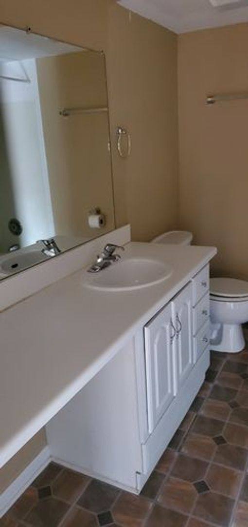 Apartment for rent at 535-569 Maple Ave, Lisle, IL 60532