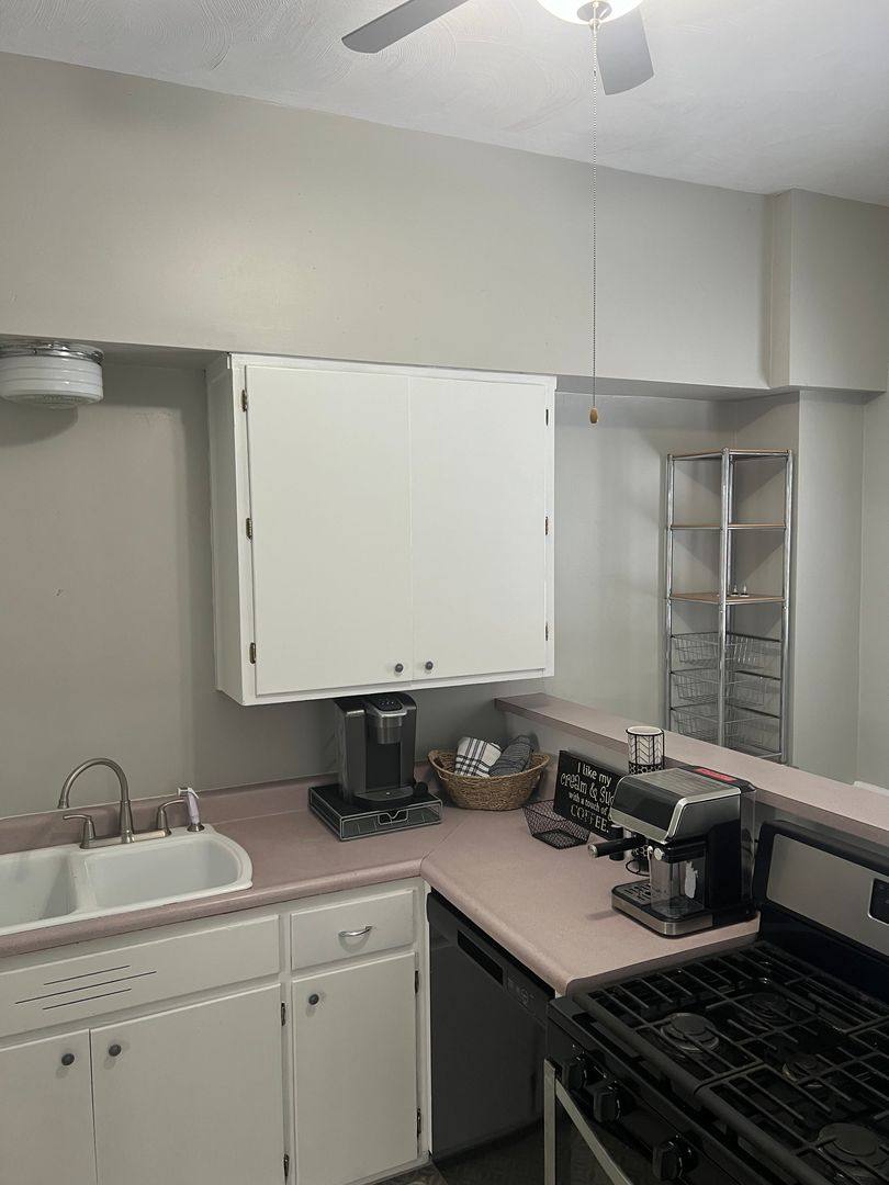 Apartment for rent at 600 S Center St, Terre Haute, IN 47807