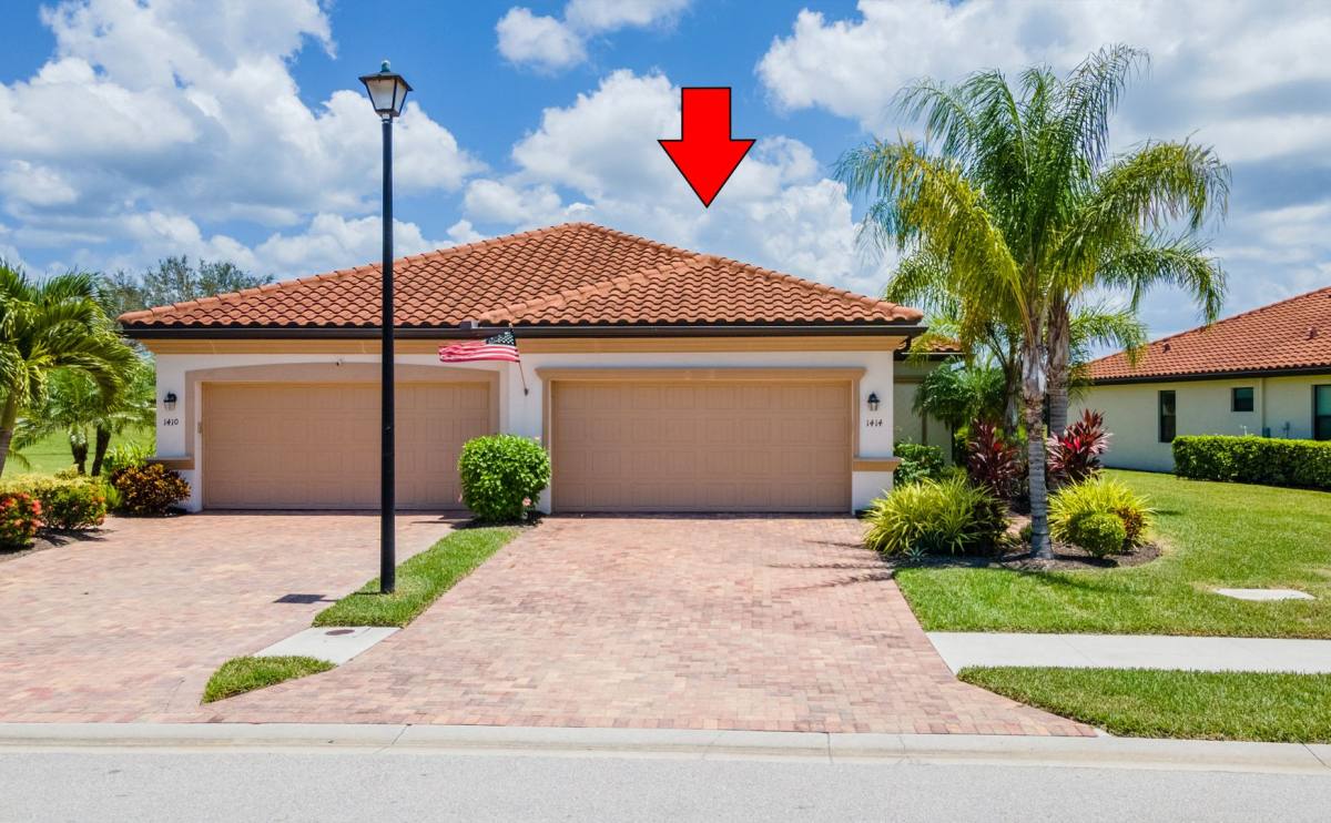 House for rent at 1414 Oceania Dr S, Naples, FL 34113