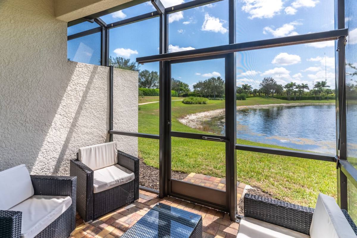 House for rent at 1414 Oceania Dr S, Naples, FL 34113