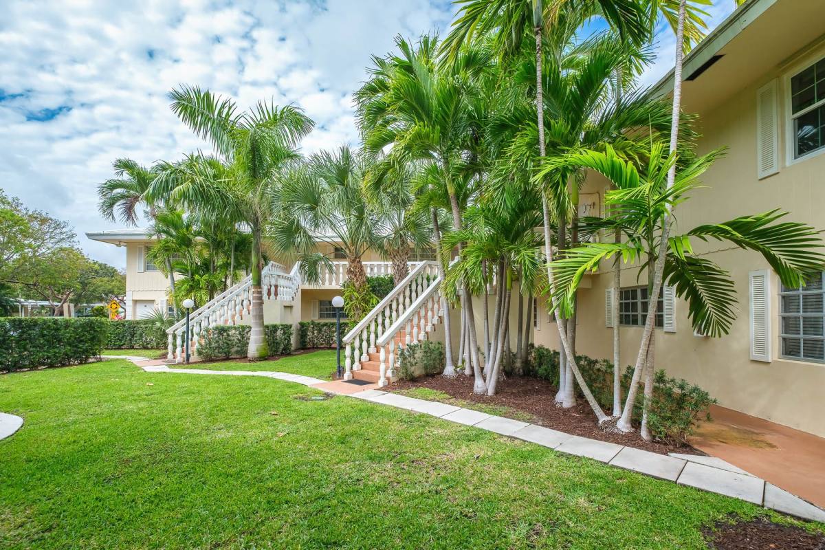 Apartment for rent at 1790 SE 23 Ave, Fort Lauderdale, FL 33316