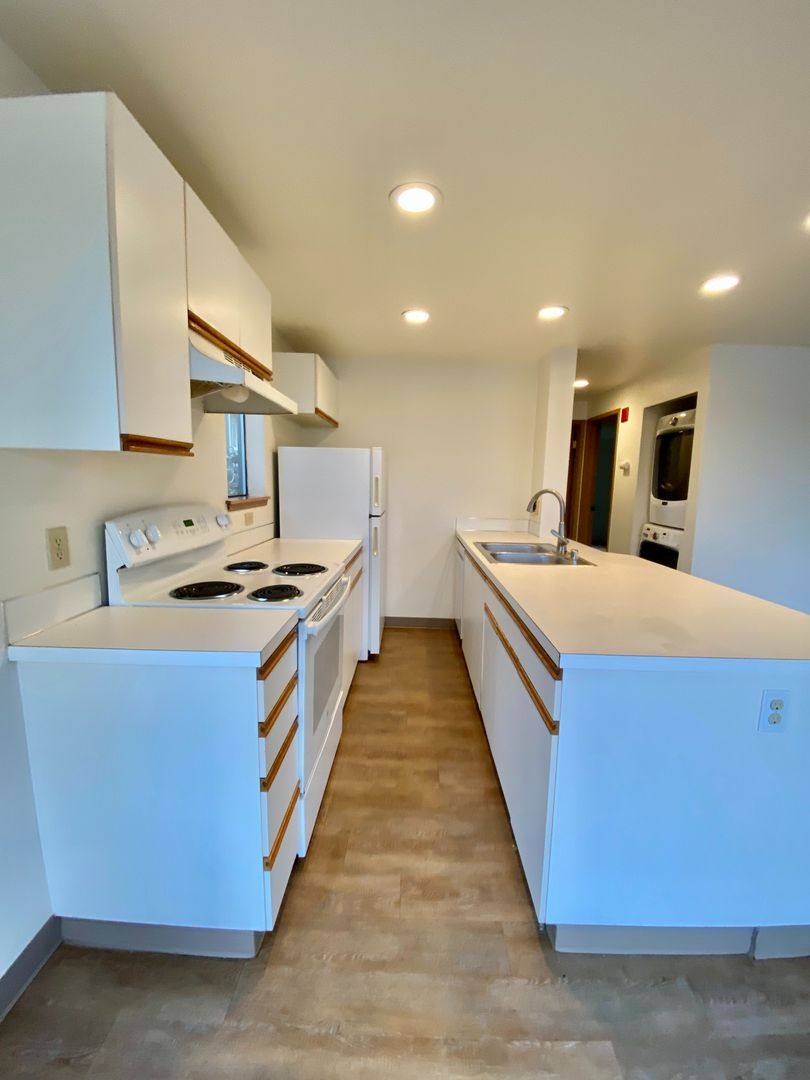 Apartment for rent at 2501 E Madison St, Seattle, WA 98112