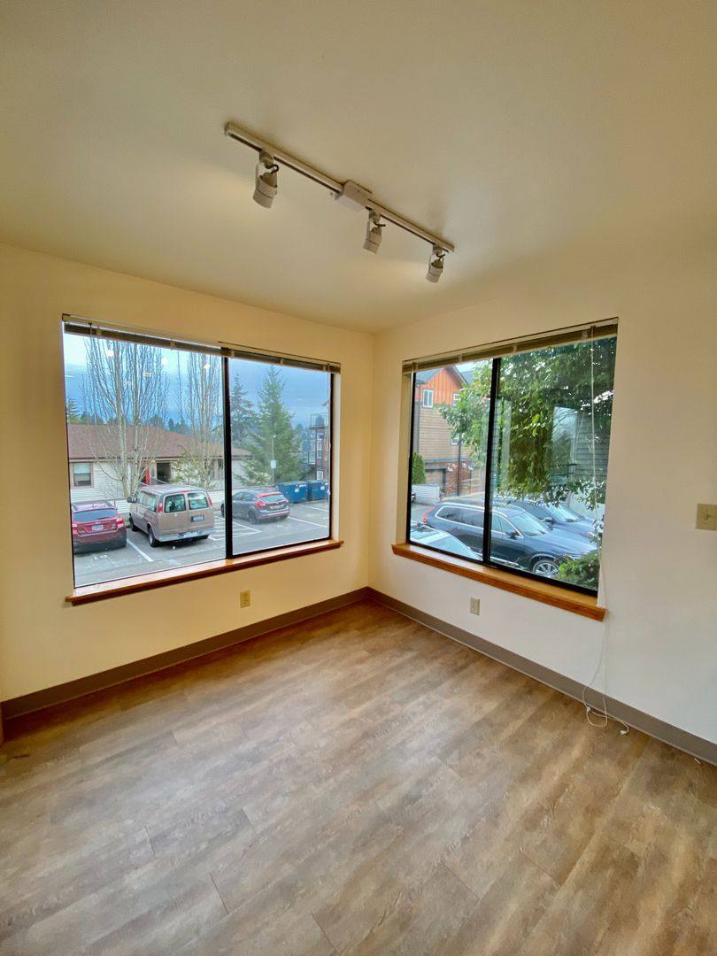 Apartment for rent at 2501 E Madison St, Seattle, WA 98112