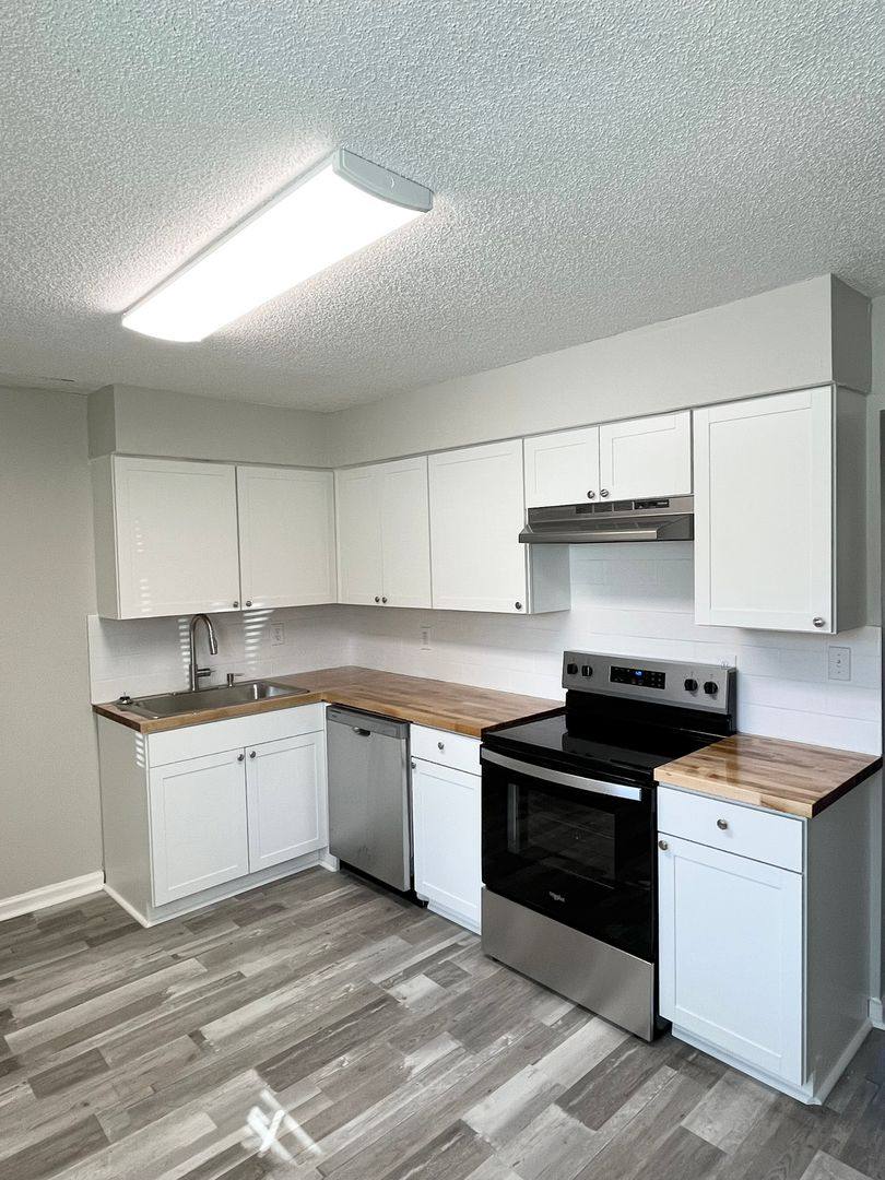 Apartment for rent at 2524 Semken Ave, Savannah, GA 31404