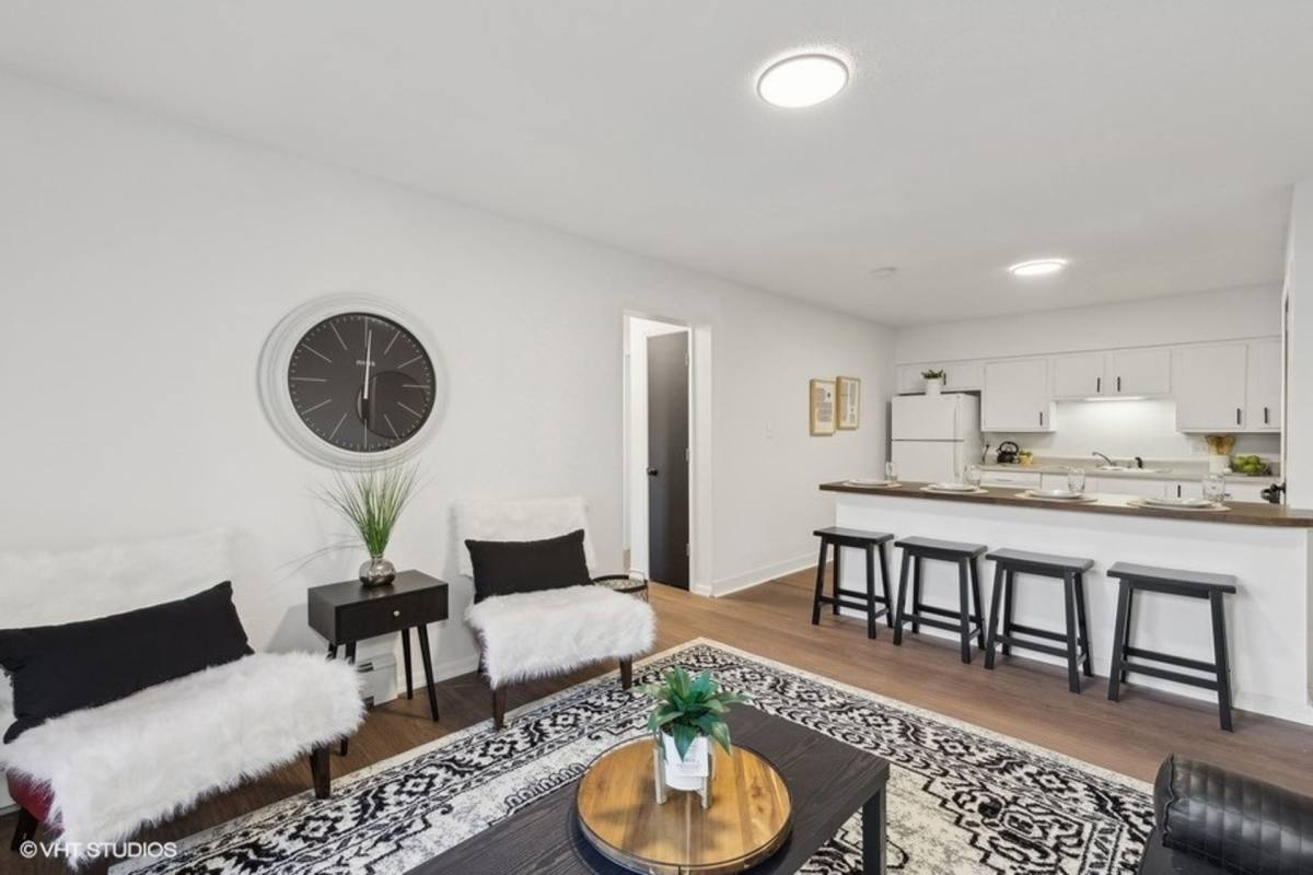 Apartment for rent at 6315 Hickman Rd, 6319 Rd, Urbandale, IA 50322