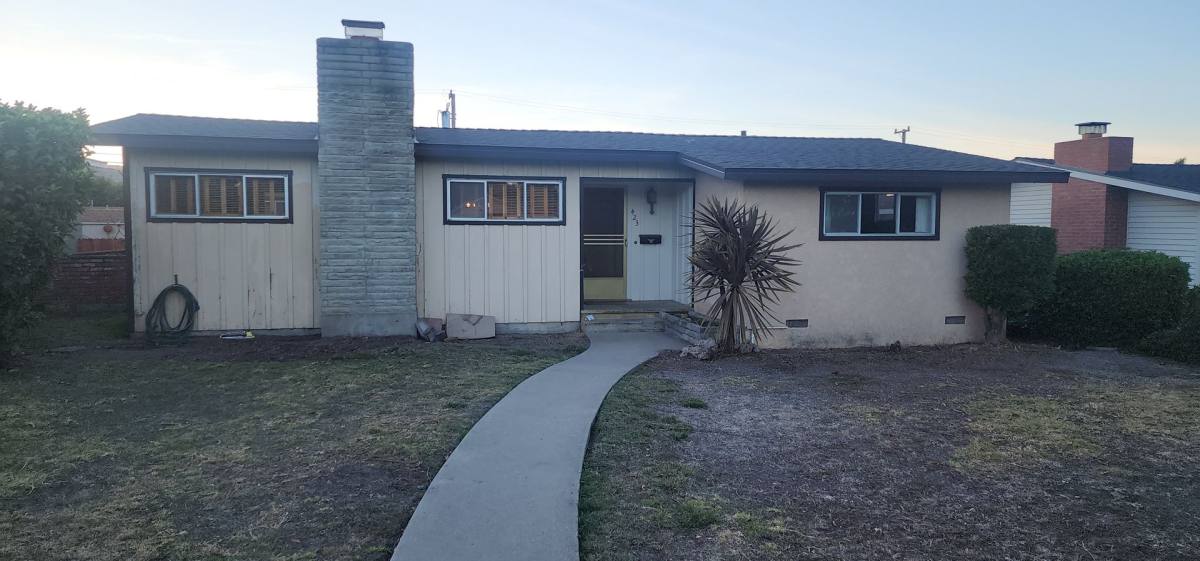 House for rent at 423 S D St, Lompoc, CA 93436