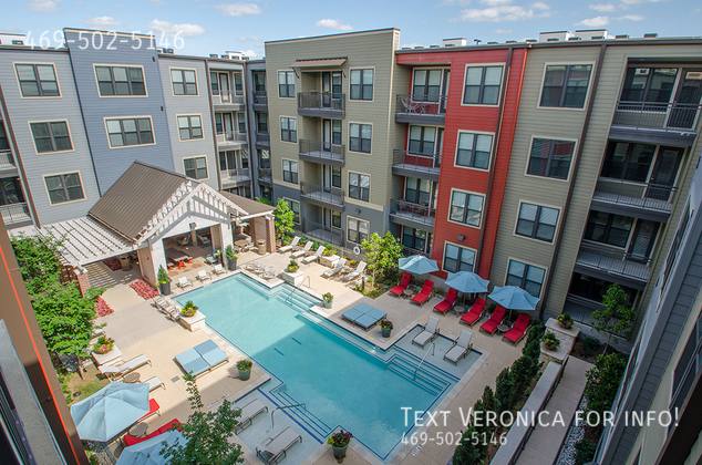 Apartment for rent at 930 E 15th St, Plano, TX 75074