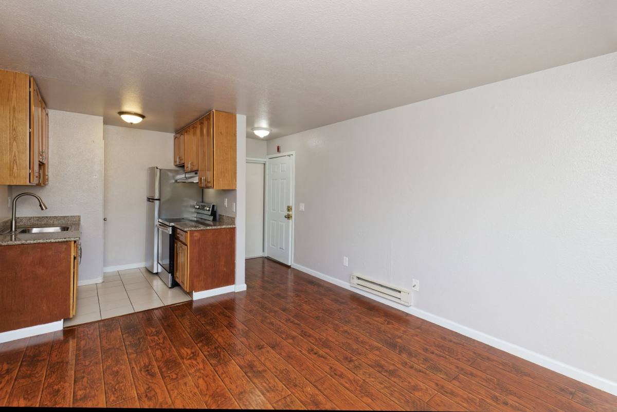 Apartment for rent at 3024 Fruitvale Ave, Oakland, CA 94602