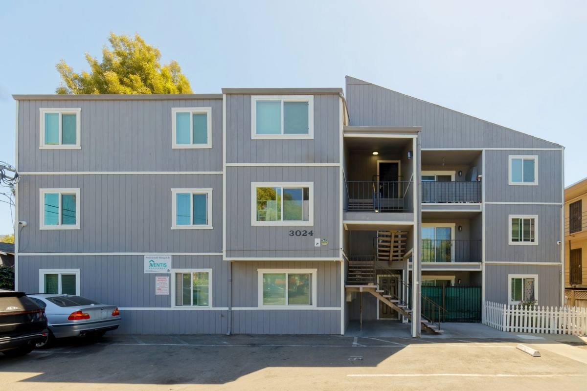 Apartment for rent at 3024 Fruitvale Ave, Oakland, CA 94602