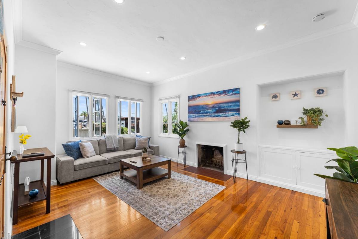 House for rent at 1303 Cave St, La Jolla, CA 92037