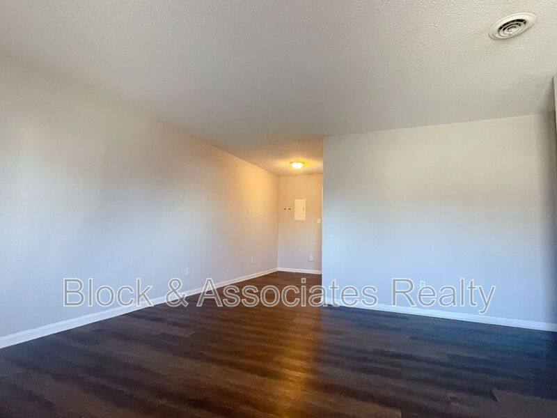 Apartment for rent at 115 College St #1, Thomasville, NC 27360
