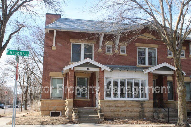 Townhouse for rent at 130 Parsons St, Mankato, MN 56001