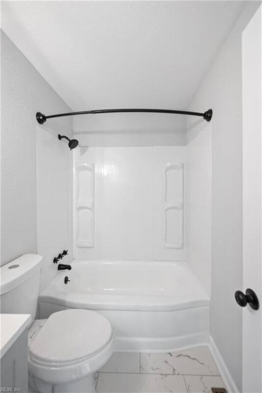 House for rent at 2810 Roanoke Ave, Portsmouth, VA 23704