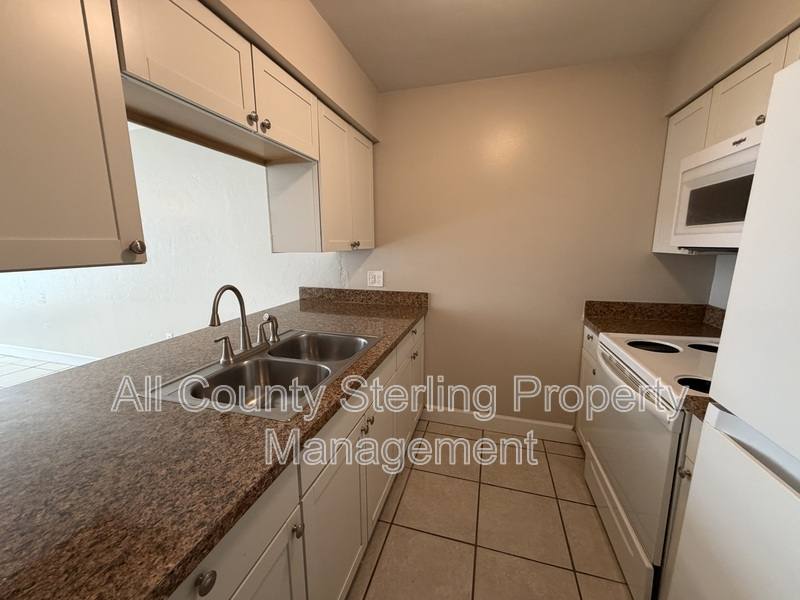 Townhouse for rent at 1718 SW 69th Terrace #A, Gainesville, FL 32607