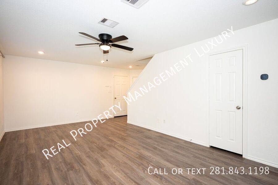 Apartment for rent at 5403 Rosser Ruby Way, Brookshire, TX 77423