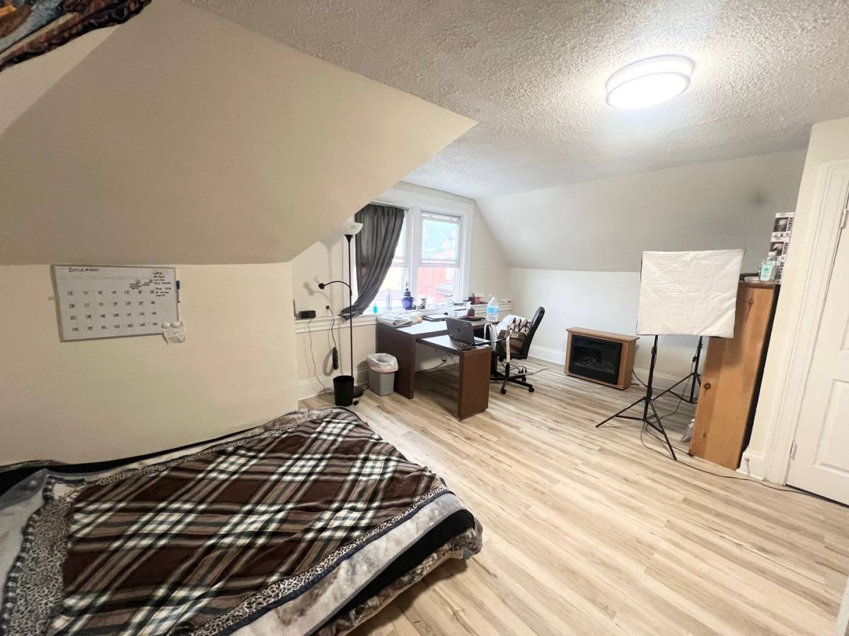 Apartment for rent at 828 Collins Ave, Pittsburgh, PA 15206