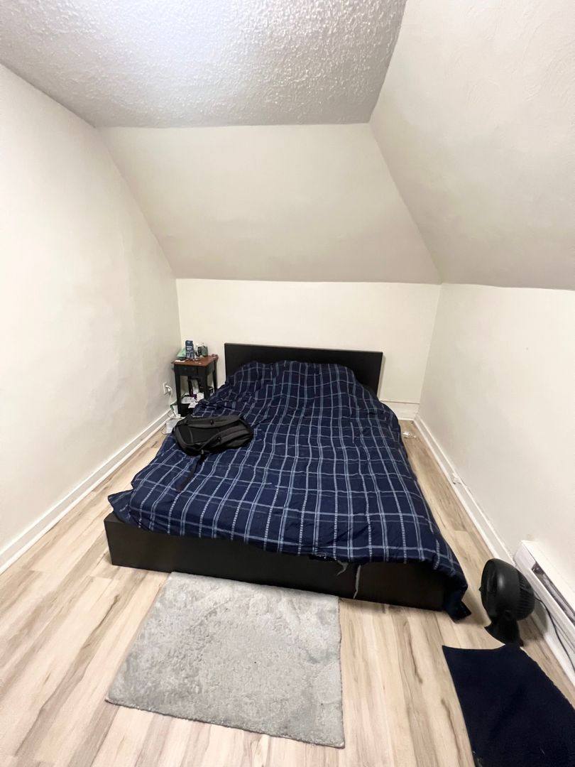 Apartment for rent at 828 Collins Ave, Pittsburgh, PA 15206