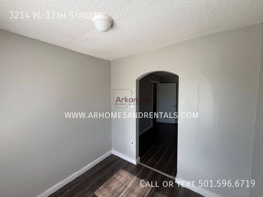 House for rent at 3214 W 13th St, Little Rock, AR 72204